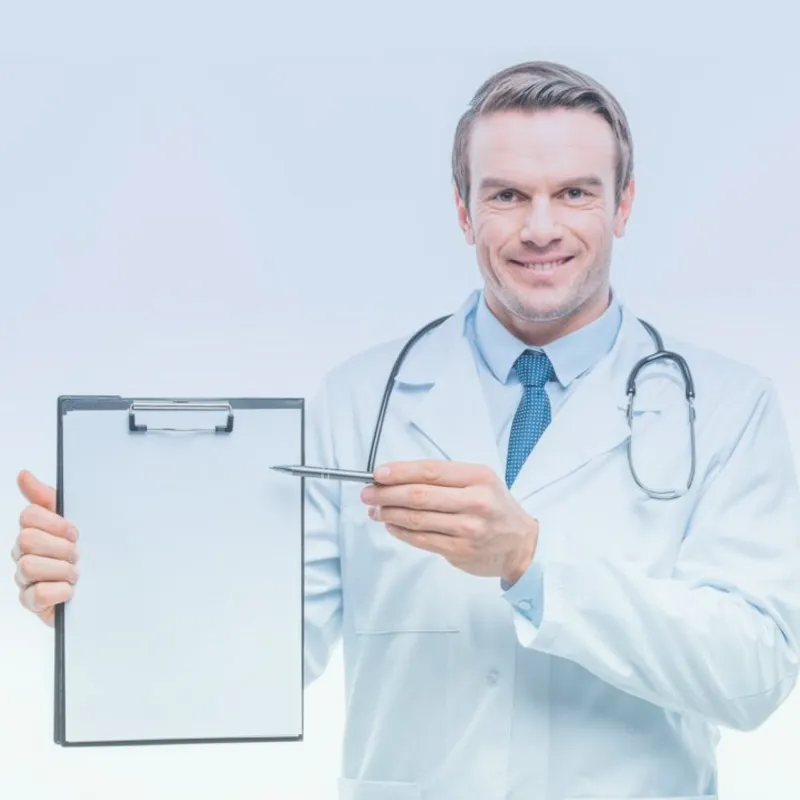 Врач со списком